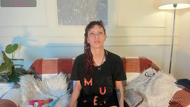 AliceMadnes online show from 01.17.26