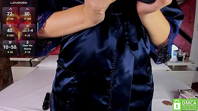 Lily Queen30 online show from 03.06.26