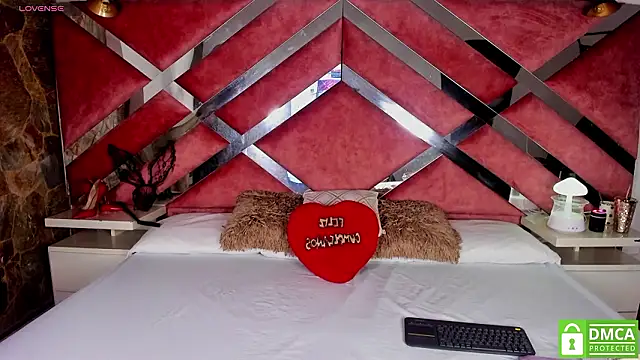 Lily Queen30 online show from 03.11.26