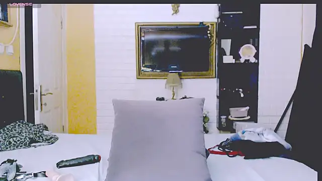  bade tasci  online show from 11.14.25