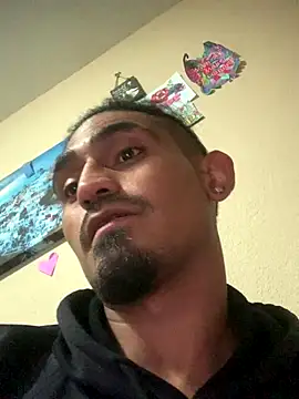 Snapshot of Mresco503 chatting on 12.17.25 Mresco503 online show from 12.17.25