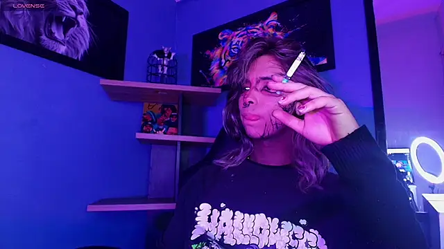 luxiel  online show from 11.21.25