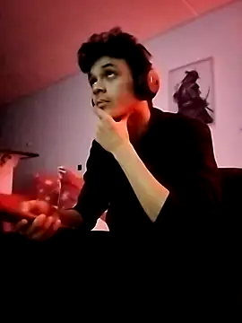 Karmicpleasures  online show from 11.17.25