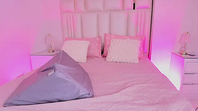 alanarose18 online show from 03.10.26