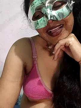 Snapshot of Piya_Bakshi chatting on 03.18.26 Piya Bakshi online show from 03.18.26