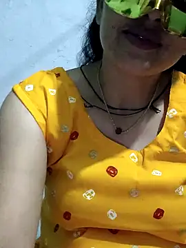 Snapshot of Piya_Bakshi chatting on 05.04.26 Piya Bakshi online show from 05.04.26