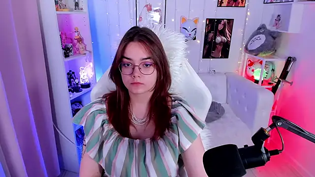 Lily  Evans online show from 11.23.25