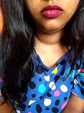 Snapshot of Sexy_Divya__ chatting on 05.05.26 Sexy Divya online show from 05.05.26