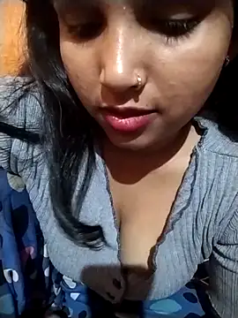 Snapshot of Sexy_Divya__ chatting on 05.09.26 Sexy Divya online show from 05.09.26