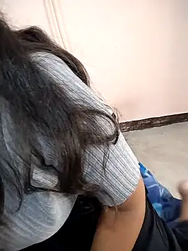 Snapshot of Sexy_Divya__ chatting on 05.20.26 Sexy Divya online show from 05.20.26