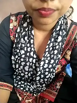Snapshot of Sexy_Divya__ chatting on 06.12.26 Sexy Divya online show from 06.12.26
