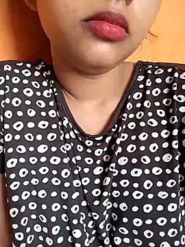 Sexy Divya   online show from 06.20.26
