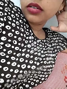 Sexy Divya   online show from 07.24.26