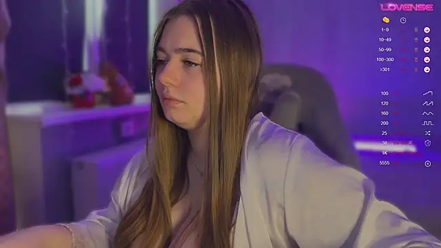 Snapshot of AmeliaMiles chatting on 02.15.26 AmeliaMiles online show from 02.15.26