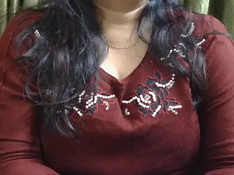 Snapshot of Miss_Eira chatting on 11.24.25 Miss Eira online show from 11.24.25