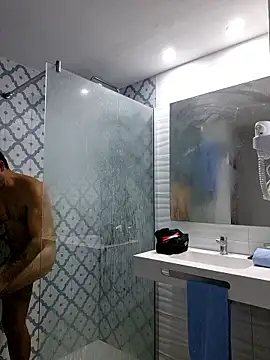 thenakedtraveler online show from 01.10.26
