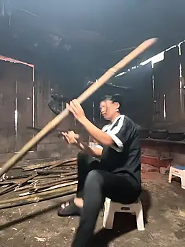 Lynly k2 online show from 12.16.25