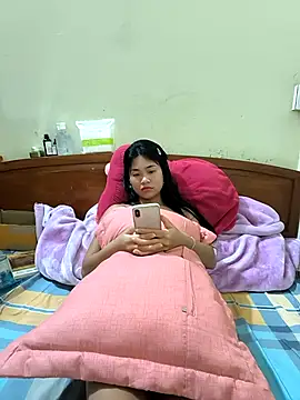 Lynly k2 online show from 04.28.26