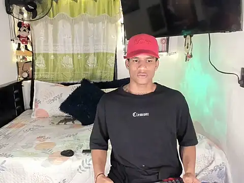 JUANBIGCOCK21CM online show from 06.15.26