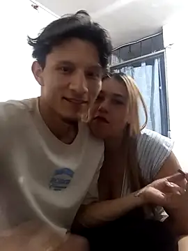 Snapshot of xXAndreyAndMariaXx chatting on 11.12.25 xXAndreyAndMariaXx online show from 11.12.25