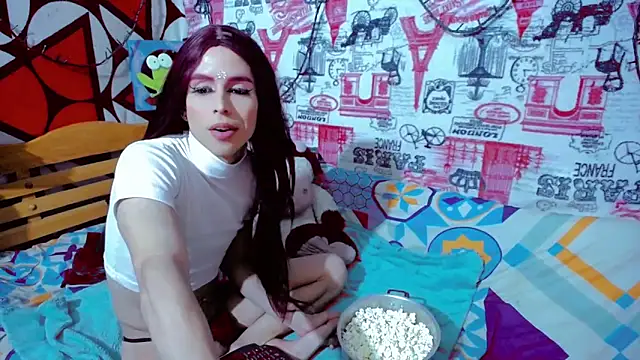 Snapshot of rosalia_77 chatting on 11.22.25 rosalia 77 online show from 11.22.25