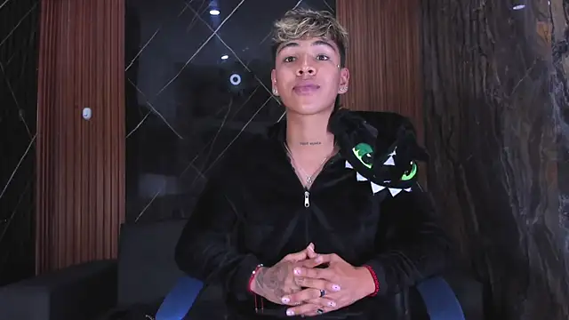 Timmy Kiing  online show from 11.23.25