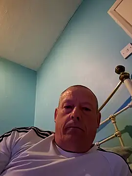 Snapshot of Tyson120 chatting on 04.04.26 Tyson120 online show from 04.04.26