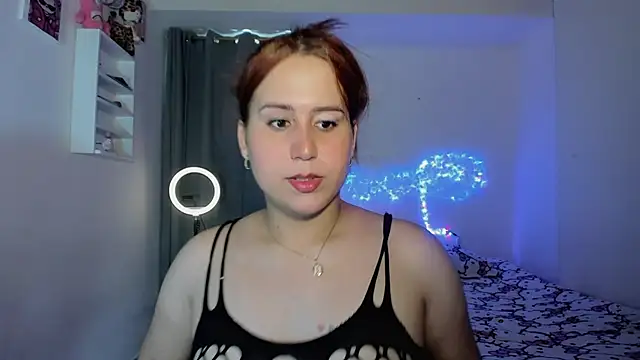 Snapshot of Sofiababyy chatting on 07.18.26 Sofiababyy online show from 07.18.26