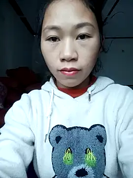 Snapshot of Xonpine029 chatting on 11.18.25 Xonpine029 online show from 11.18.25