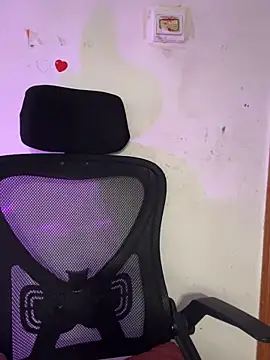 xoxo7799 online show from 11.17.25