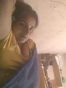 Snapshot of Seema_ji12 chatting on 12.01.25 Seema ji12 online show from 12.01.25