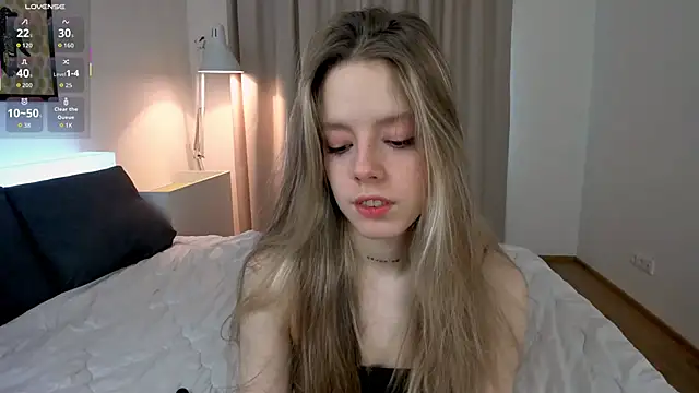 TiffinyMergist online show from 02.27.26