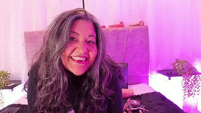 Victoriaa Anderson online show from 04.22.26