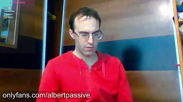 Snapshot of albertpassive chatting on 03.05.26 albertpassive online show from 03.05.26