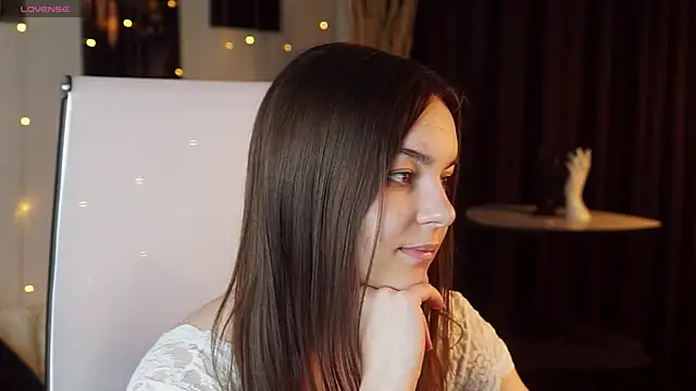 Snapshot of FrancescaCavaliere chatting on 06.09.26 FrancescaCavaliere online show from 06.09.26