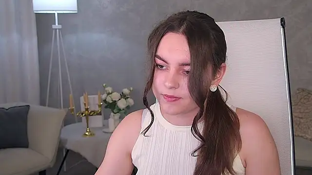 Snapshot of FrancescaCavaliere chatting on 06.10.26 FrancescaCavaliere online show from 06.10.26