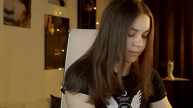 Snapshot of FrancescaCavaliere chatting on 06.19.26 FrancescaCavaliere online show from 06.19.26