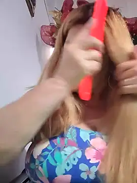 karlaanqui1 online show from 12.17.25