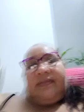 Snapshot of HotXXXgirl_01 chatting on 11.12.25 HotXXXgirl 01 online show from 11.12.25