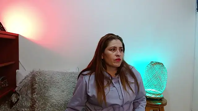 dayan hanks online show from 02.05.26