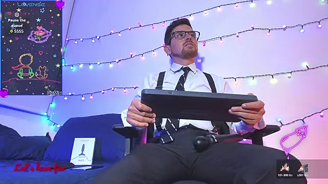 Snapshot of Prince1_dark chatting on 12.15.25 Prince1 dark online show from 12.15.25