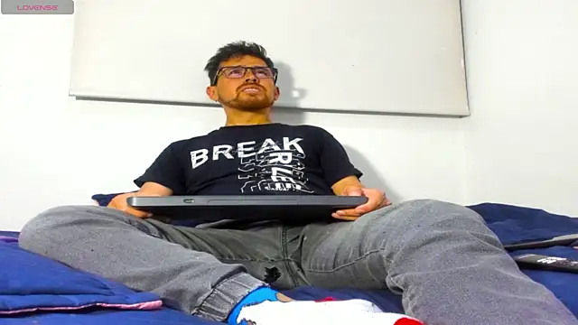 Snapshot of Prince1_dark chatting on 01.10.26 Prince1 dark online show from 01.10.26