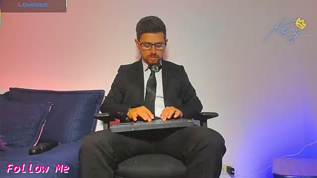 Snapshot of Prince1_dark chatting on 01.14.26 Prince1 dark online show from 01.14.26