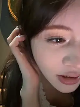 Snapshot of hoho-is chatting on 07.31.26 hoho-is online show from 07.31.26
