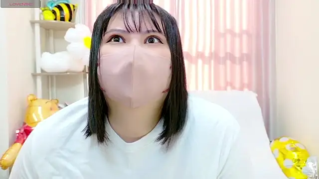 tomo-chan  online show from 12.17.25