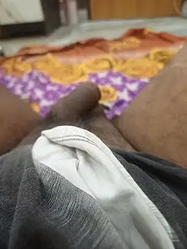 Snapshot of sonudh chatting on 11.13.25 sonudh online show from 11.13.25