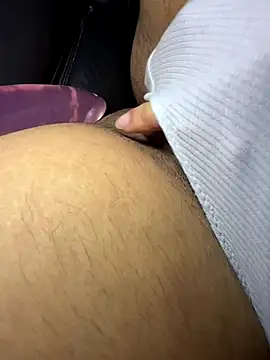 Couuple2004 online show from 11.13.25