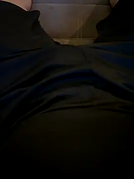 Snapshot of Chiludove chatting on 01.06.26 Chiludove online show from 01.06.26