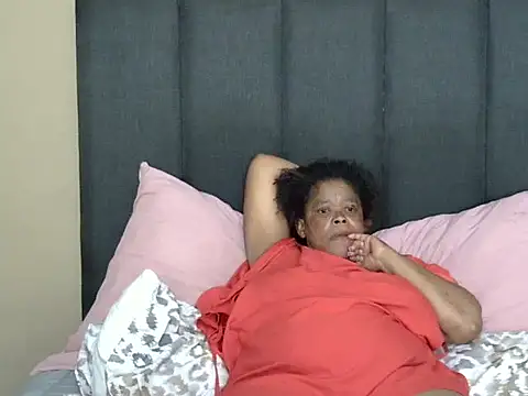 bigsexymama2 online show from 12.22.25