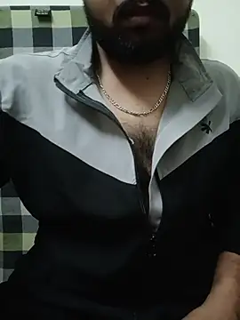 Snapshot of MrToxxic chatting on 11.20.25 MrToxxic online show from 11.20.25